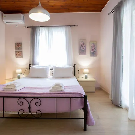 Semesterbostad Lia's Cozy House