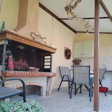 Vakantiehuis Lia's Cozy House Apolpaina