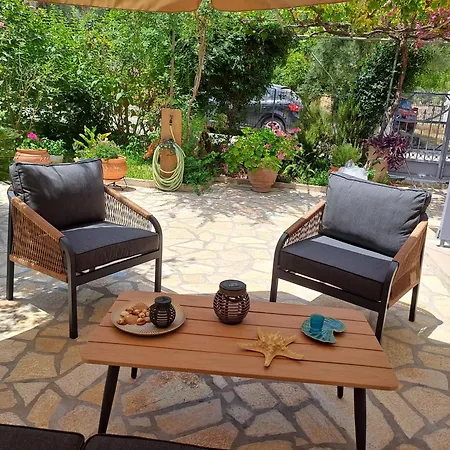 Сasa de vacaciones Lia's Cozy House